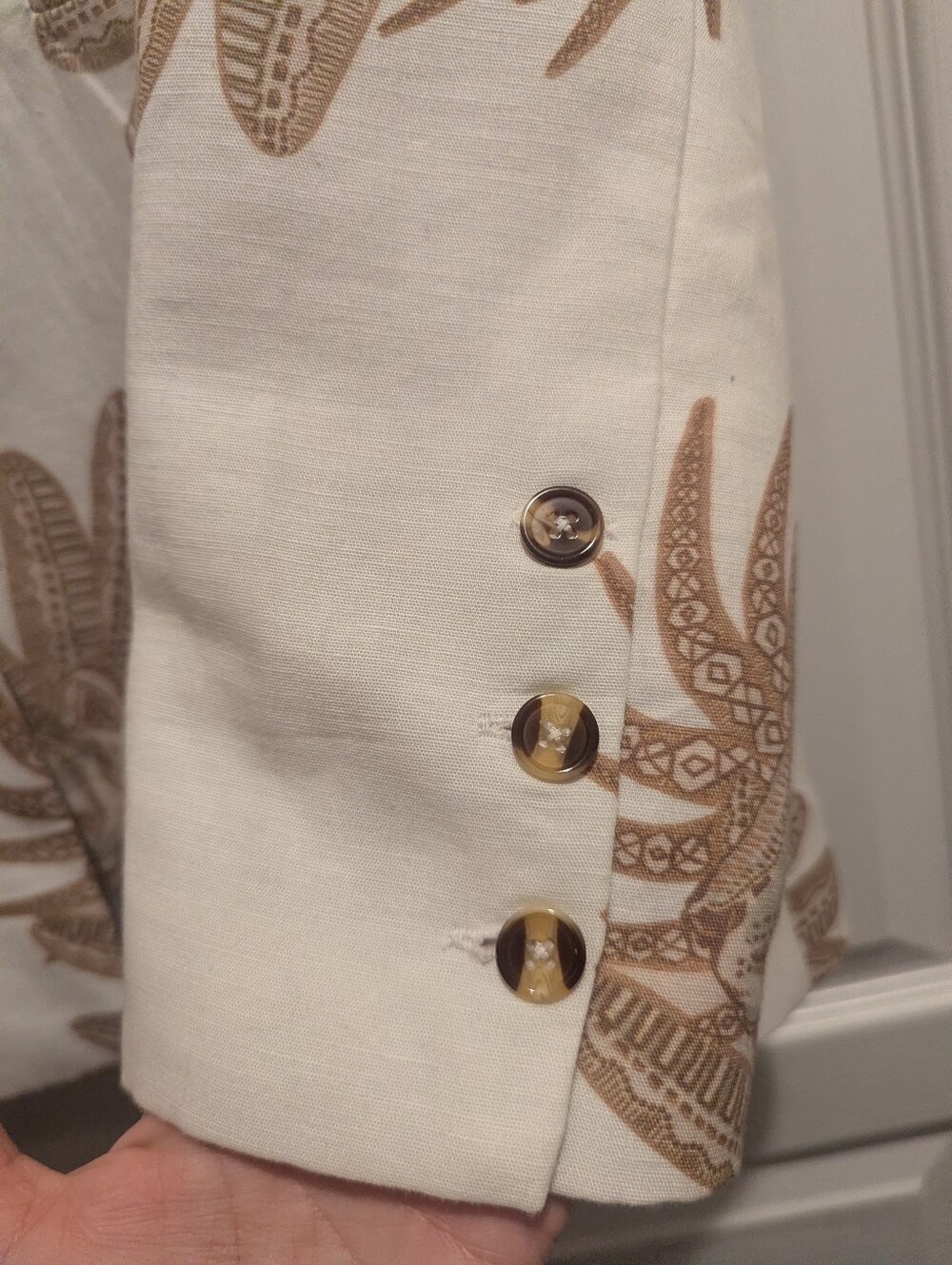 Las Sureñas Greek Tiger White Blazer - Picture 4 of 12